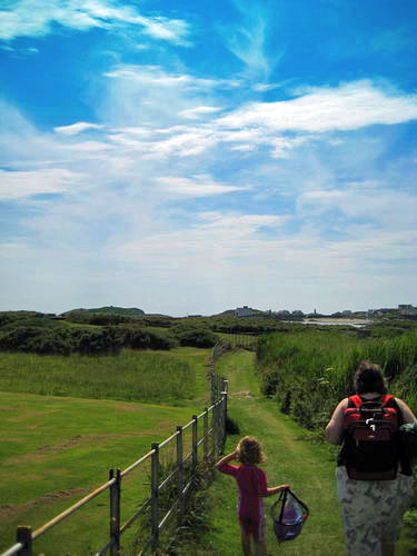 Path to Rhoscolyn beach2